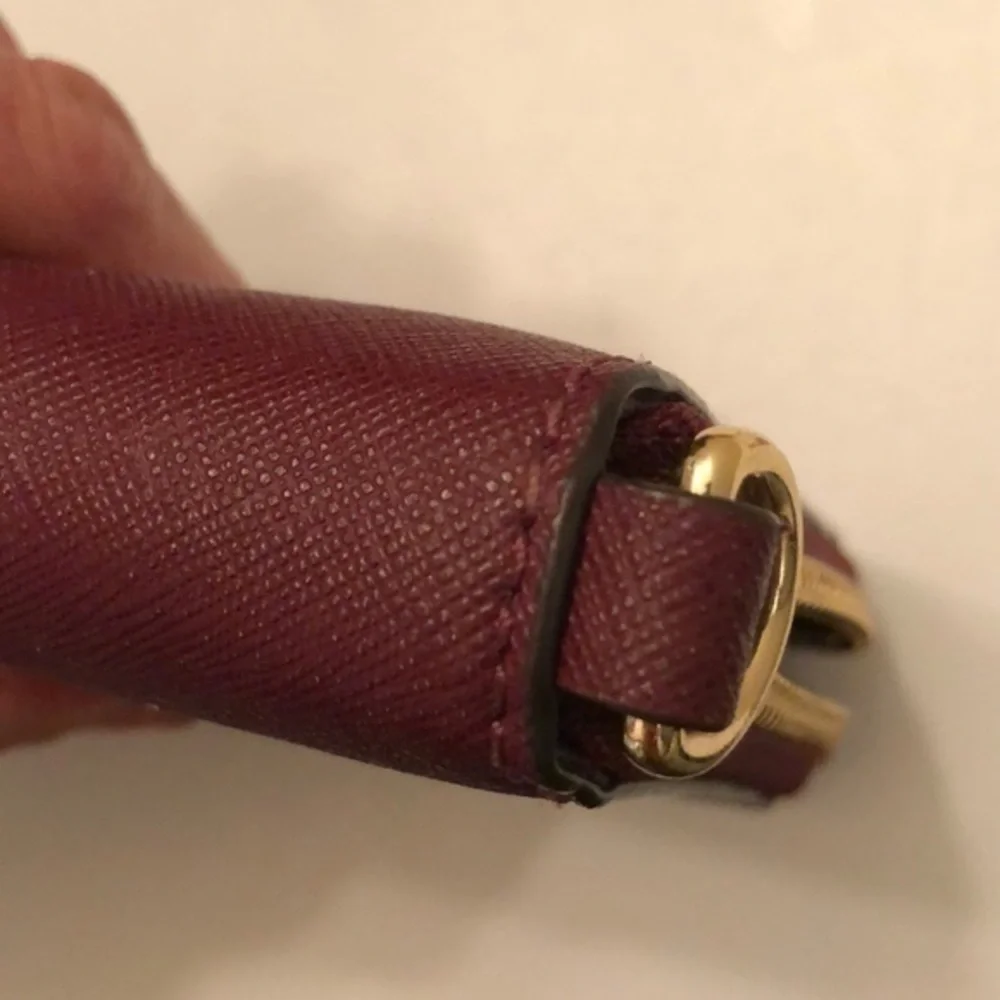 Michael kors burgundy continental zipper wallet